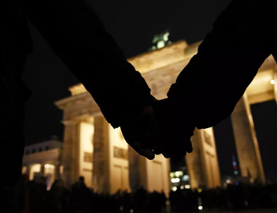 Бдения в Германия в памет на жертвите в Ханау (ВИДЕО)