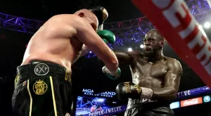 Между 10 и 20 милиона души са гледали незаконно реванша между Фюри и Уайлдър