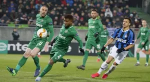 {{ otherArticle[0].article.title }}