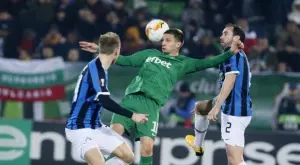 {{ otherArticle[0].article.title }}