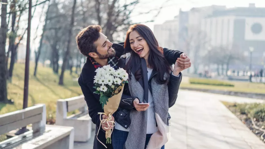 Защо хората се влюбват във вас: Отговори за всяка зодия