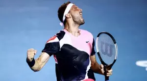 {{ otherArticle[0].article.title }}