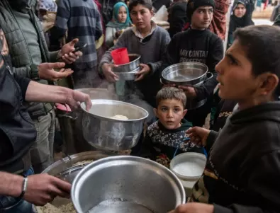 Невиждана бедност: 90% от сирийците нямат храна и вода