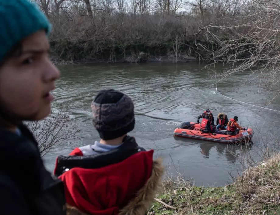 Очаква се влошаване на ситуацията с мигрантите на гръцко-турската граница  
