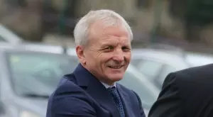 {{ otherArticle[0].article.title }}