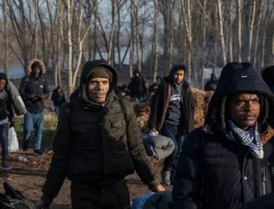 НА ЖИВО: Мигрантският натиск по гръцко-турската граница се засилва