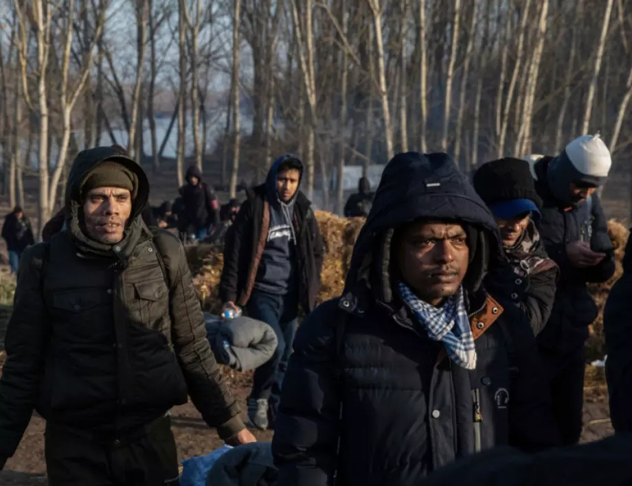 Гърция удължи ограниченията за бежанските лагери 