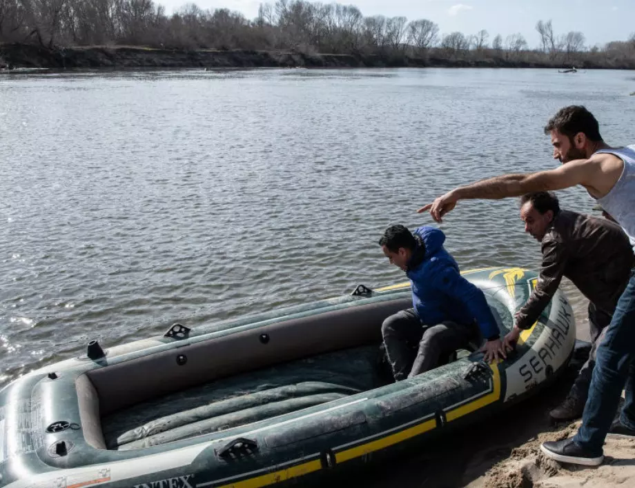 Извадиха телата на петима мигранти от езеро в Турция 