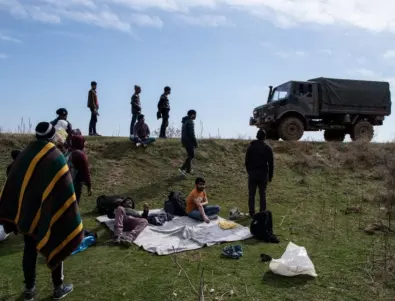 Гърция продължава да строи ограда срещу мигрантите от Турция 
