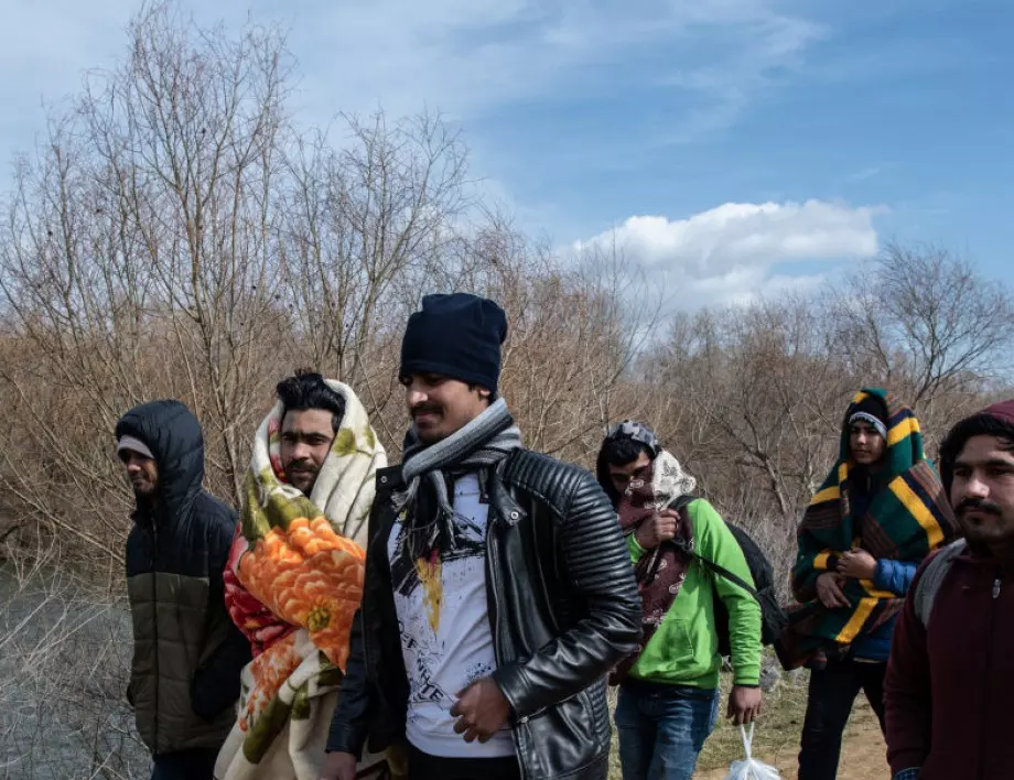 В Босна и Херцеговина: Сблъсъци с полицията в лагер за мигранти 