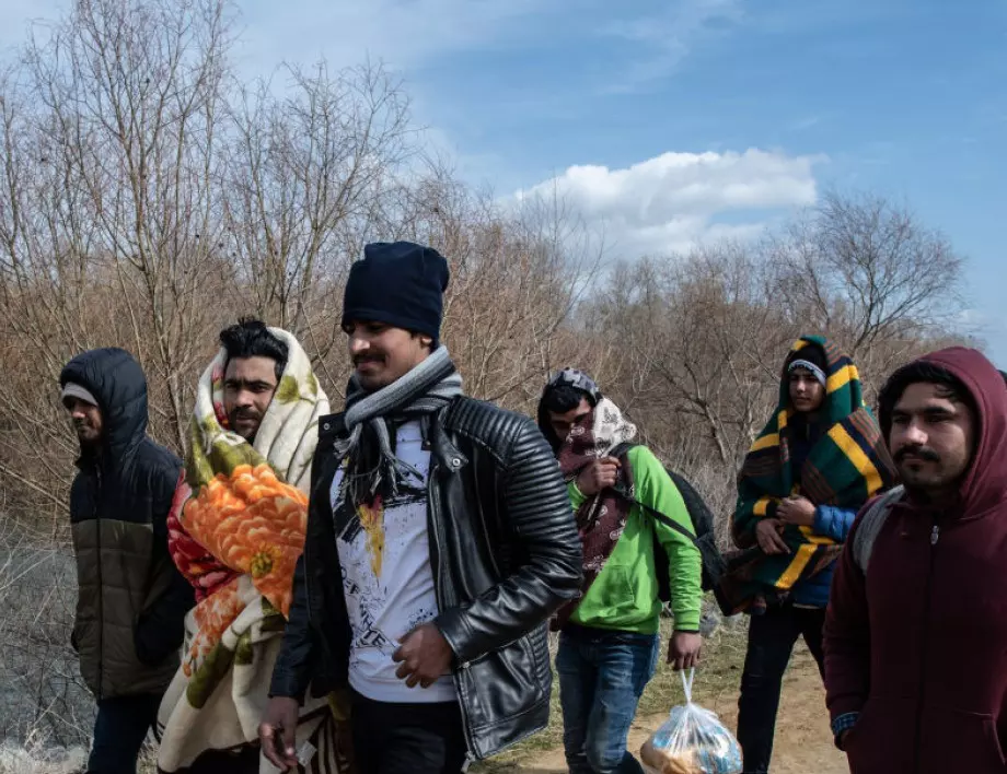 Мигранти влизат незаконно в Гърция през България, твърдят медии