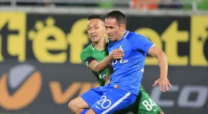 {{ otherArticle[0].article.title }}