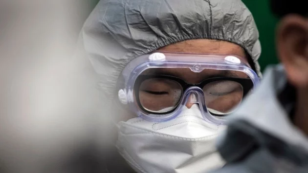 Италия набира пенсионирани лекари за борба с коронавируса