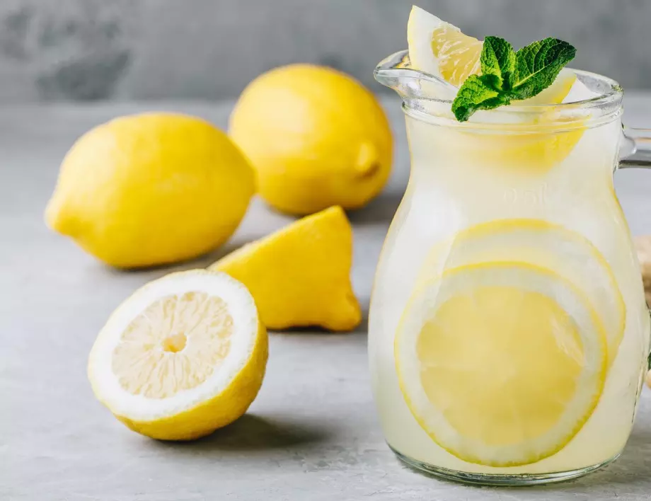 Рецепта на деня: Компот с мента и лимон