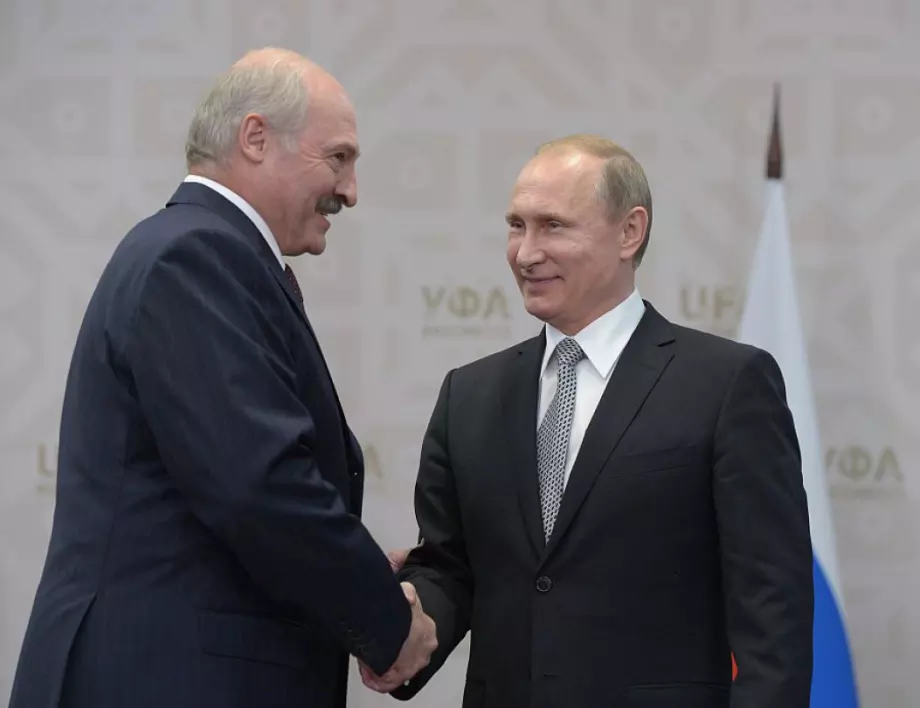 Преговорите между Лукашенко и Путин: Кой всъщност печели?
