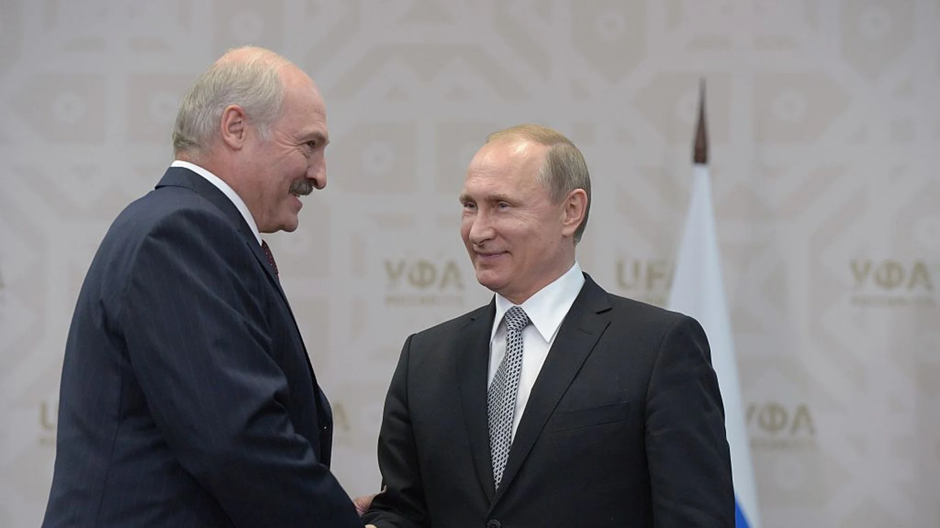 Лукашенко: С Путин решаваме за ядрените оръжия - как и кога