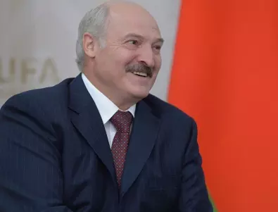 Лукашенко пребори коронавируса, изкарал го на крак