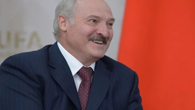 Лукашенко пребори коронавируса, изкарал го на крак