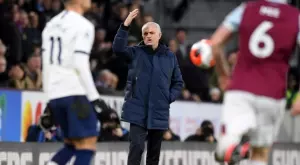 Тежката серия на Тотнъм продължава