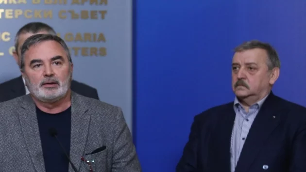 Кантарджиев и Кунчев ще посетят кооперативни пазари в страната