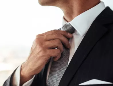 Не се измъчвайте повече: Ето как се връзва вратовръзка най-лесно