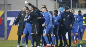 {{ otherArticle[0].article.title }}