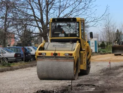 В пореден пловдивски район стартираха мащабни улични ремонти (СНИМКИ)