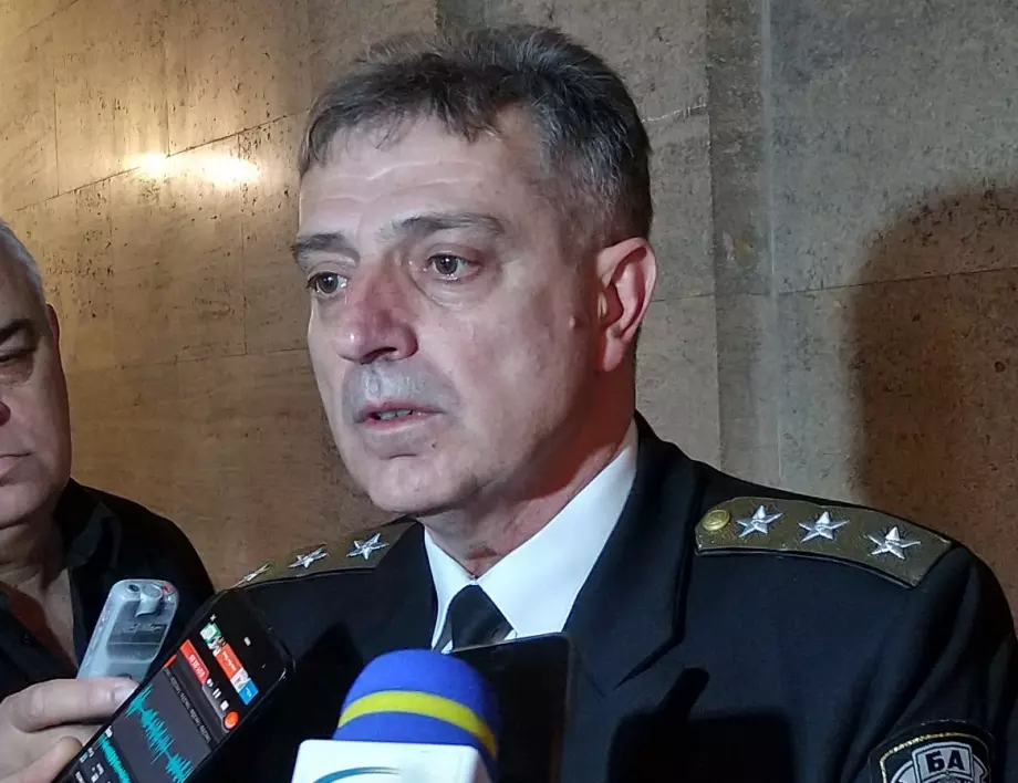 Генерал Емил Ефтимов: Българската армия е на фланга и има нужда от основни бойни способности