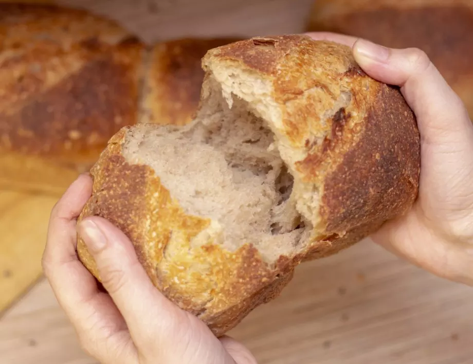 Най-добрата рецепта за пухкав хляб в хлебопекарна