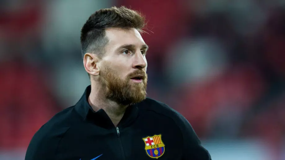 СНИМКА: Барселона все пак използва Меси за лице на новите екипи 