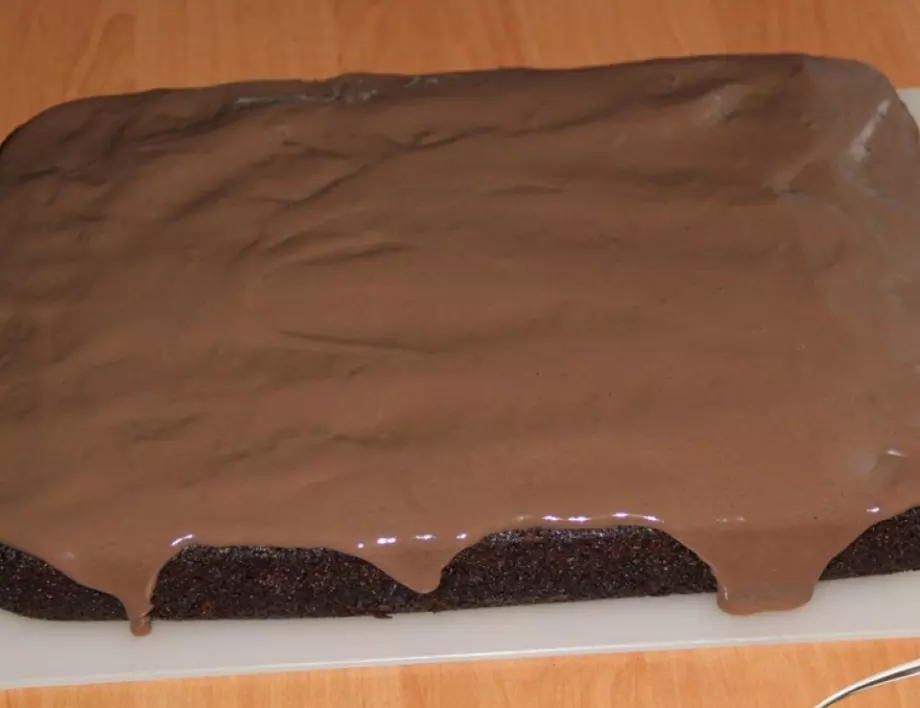 Рецепта на деня: Луда шоколадова торта