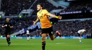 Ювентус стартира преговори за Раул Хименес