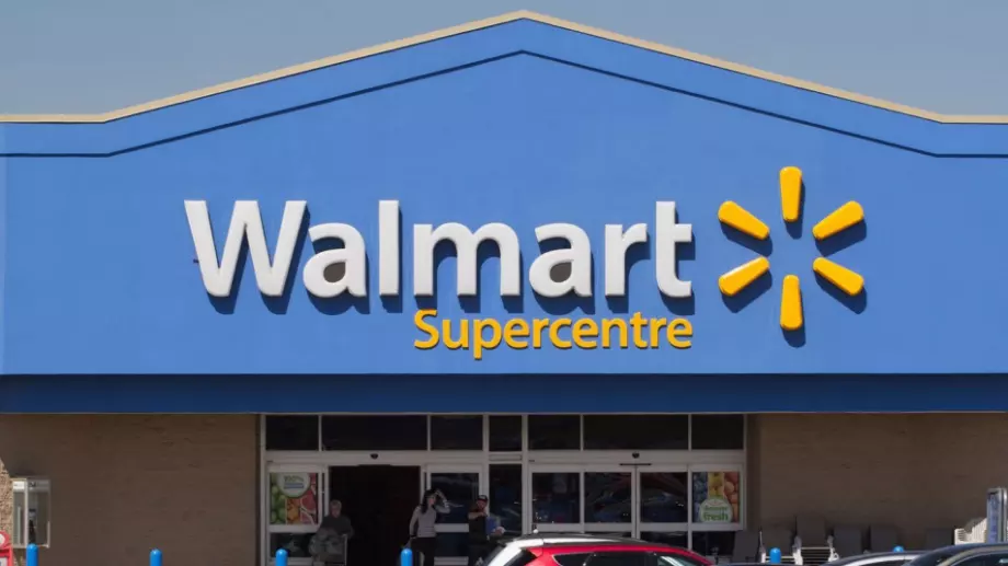 Управител на Walmart във Вирджиния откри стрелба в магазина, има жертви (ВИДЕО)