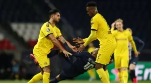 {{ otherArticle[0].article.title }}