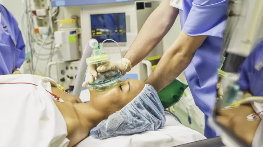 Спука се кислородна тръба в Белодробната болница в Троян