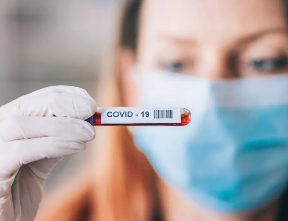 Покъртително: Лицата на медиците, борещи се с COVID-19 (СНИМКИ)