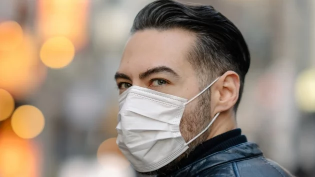 Мъж с астма обжалва акт за липса на маска