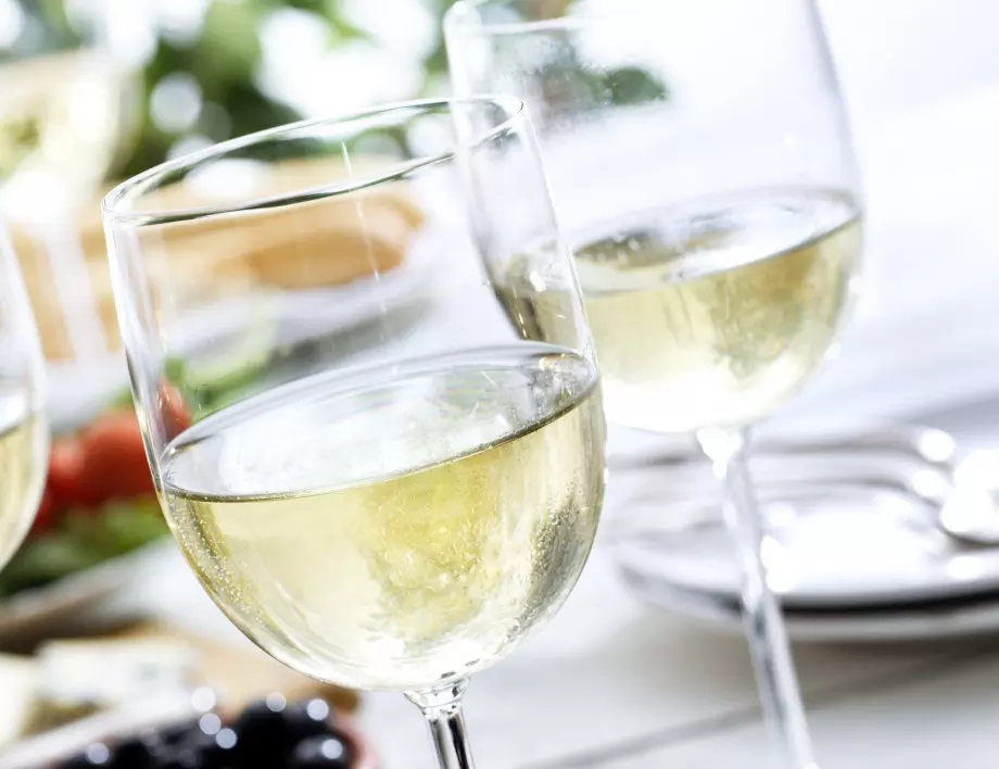 Учени откриха свойство на бялото вино, за което дори не предполагате