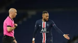 ПСЖ продължава без спечелена точка, пет червени картона белязаха дербито с Марсилия