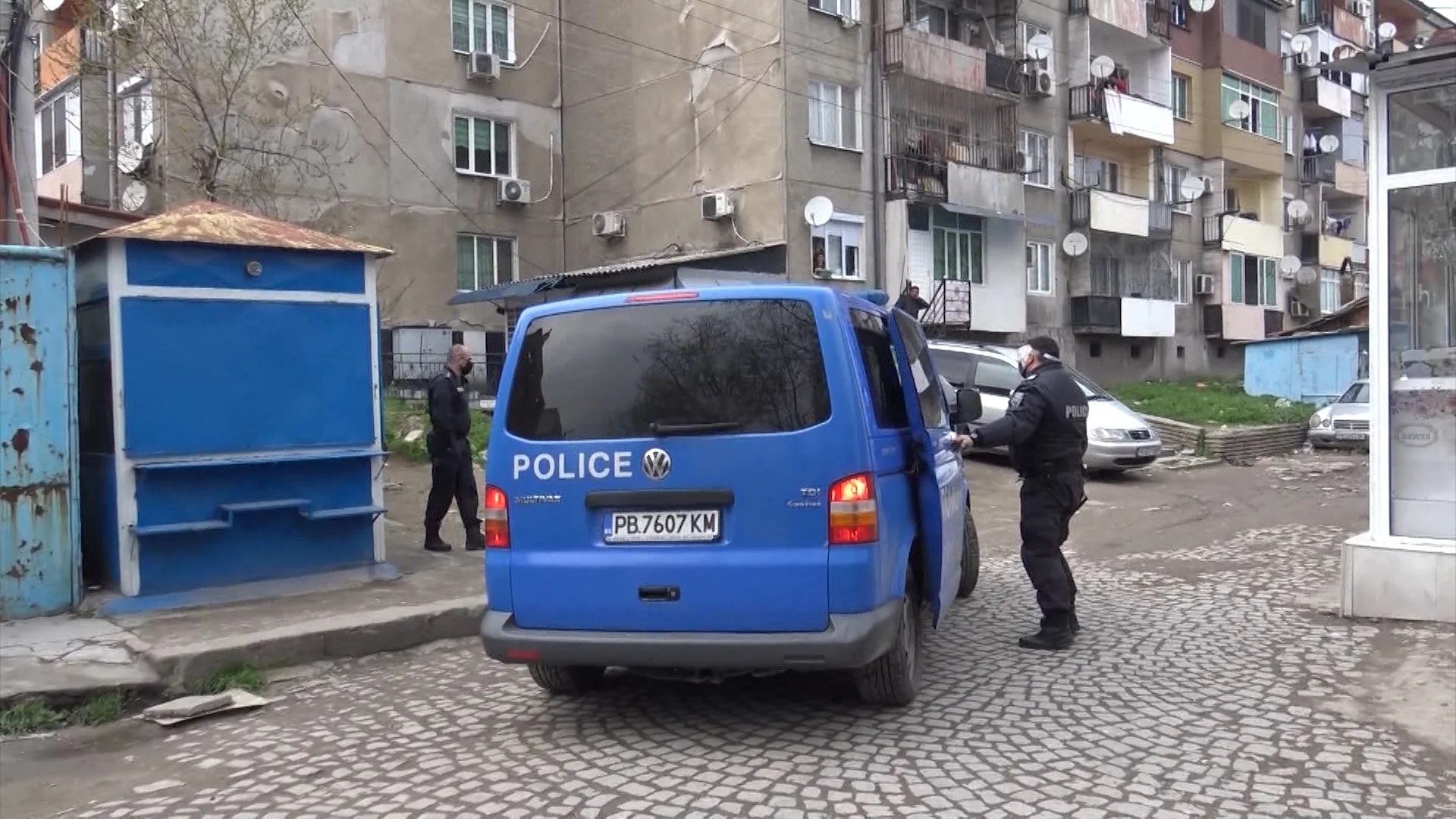 Полицията разтърва съседи в пловдивския квартал „Столипиново“