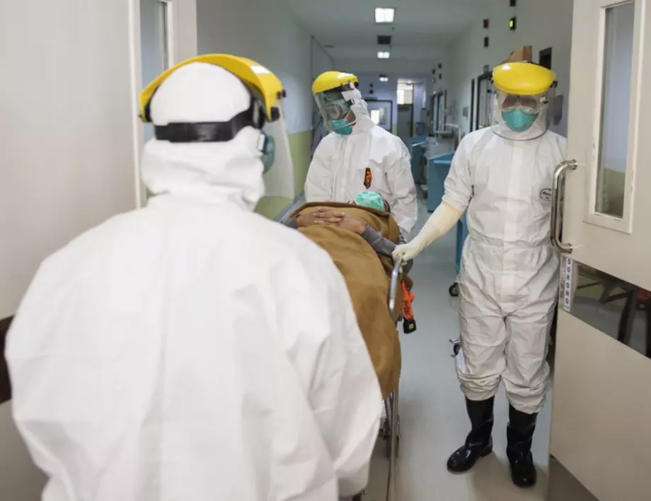 САЩ пак се връщат към най-лошите времена с коронавируса, Русия изпревари Франция по зараза