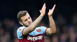 Бивши звезди на Арсенал и Ливърпул са сред 10-те най-искани свободни агенти в Англия