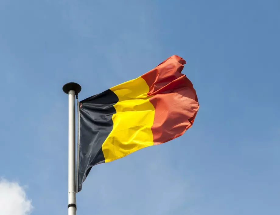 В Белгия: Без шалове, кърпи и респираторни маски с клапи за предпазване от вируси