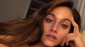 {{ otherArticle[0].article.title }}