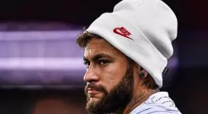 Във Франция съсипаха Неймар от критики след постъпката му