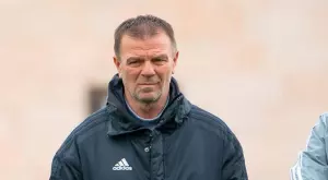 {{ otherArticle[0].article.title }}