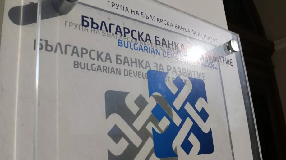 При Кирил Петков в ББР са генерирали 2 млн. лв. печалба срещу 22 млн. лв. разходи за заплати, обяви Александър Пулев