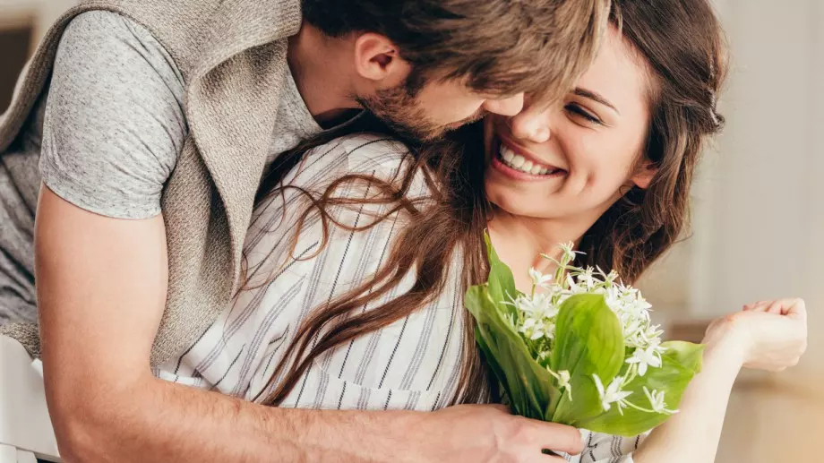 30 начина да накарате една жена да се усмихне