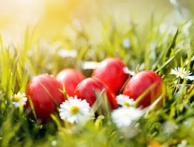 Как да обагрим нетрадиционно яйцата за Великден