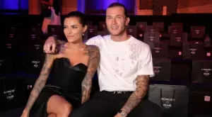 {{ otherArticle[0].article.title }}